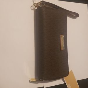 New Michael kors wallet
